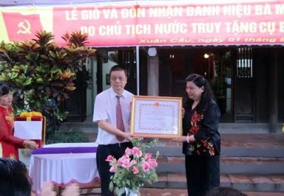 Truy tặng danh hiệu Bà mẹ Việt Nam Anh hùng cho thân mẫu liệt sỹ Tô Hiệu  - ảnh 1